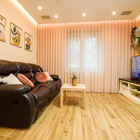 Apartment Mohost Centrum - Urban Retreat In Center