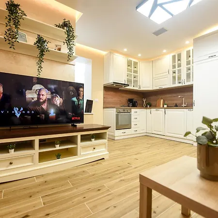 Apartment Mohost Centrum - Urban Retreat In Center
